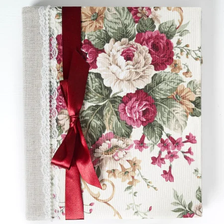 rodinny album s kvetami