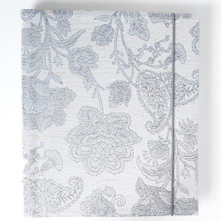 minimalistický album so vzorom