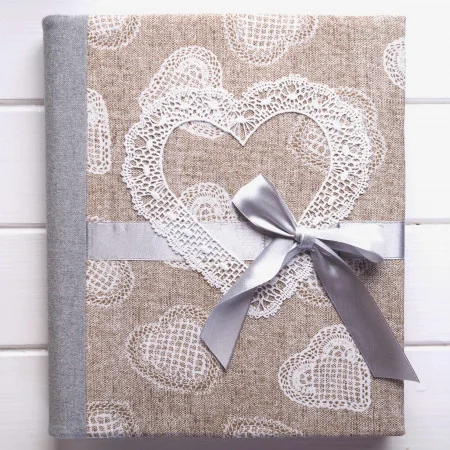 rodinný album so srdiečkom