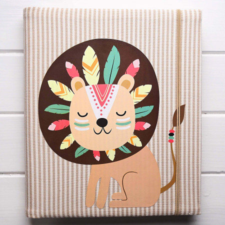 chlapčenský fotoalbum lev