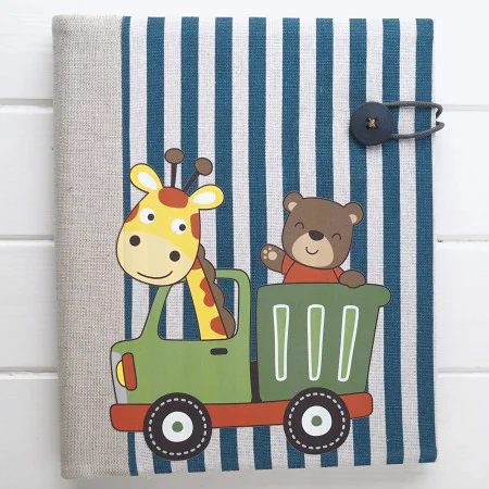 chlapčenský fotoalbum s tatrou